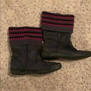 Worn once Keen knit fold down boot